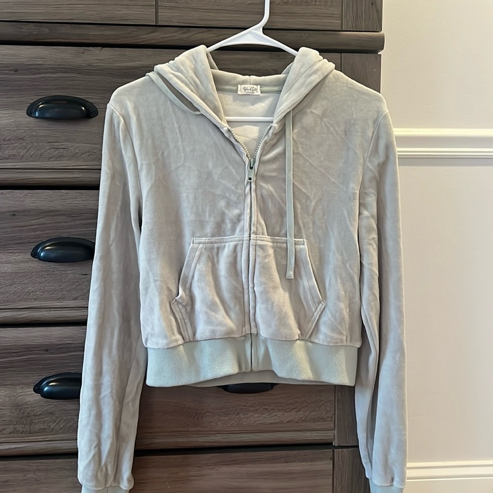 Brandy Melville Sweater